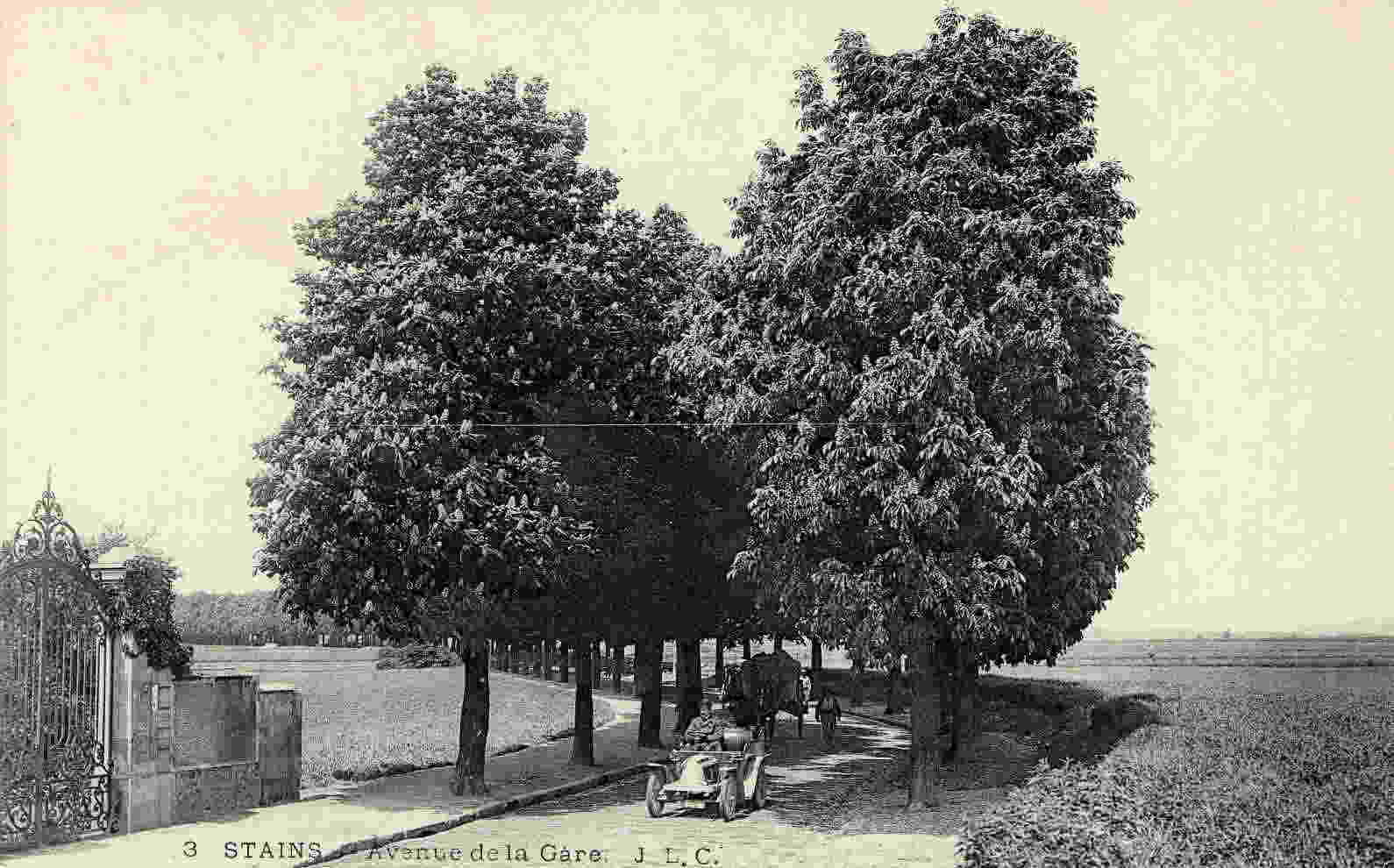 STAINS - Avenue De La Gare - Tremblay En France