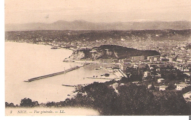 06   NICE  VUE GENERALE  LA VILLE ET LE PORT  N°588 - Transport Maritime - Port