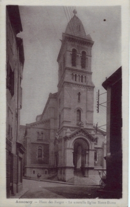 Place Des Farges, La Nouvelle Eglise Notre Dame - Annonay