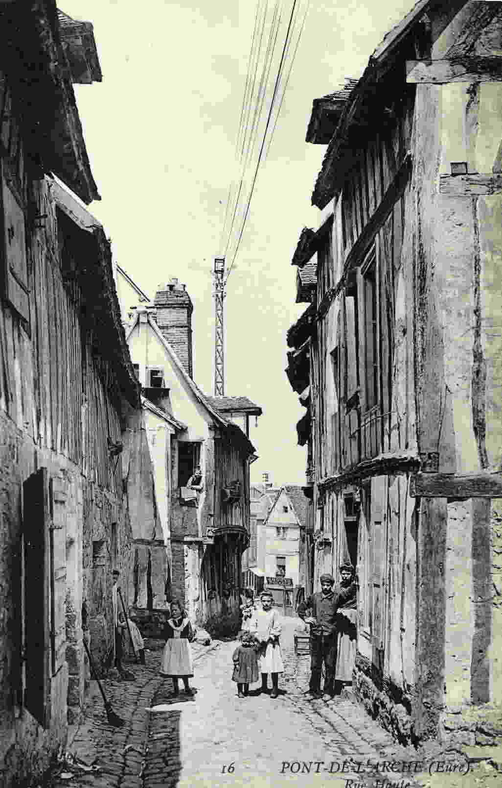 PONT DE L'ARCHE - Rue Haute - Pont-de-l'Arche