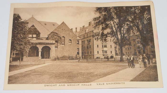 DWIGHT AND WRIGHT HALLS - YALE UNIVERSITY - NO CIRCULEÉ. - New Haven