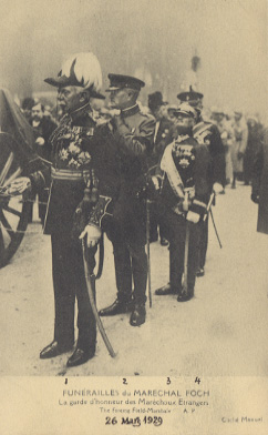 Funérailles Du Maréchal Foch La Garde D'honneur Des Maréchaux étrangers - Funerali