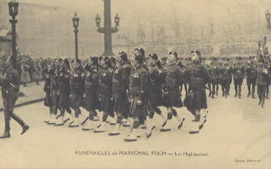 Funérailles Du Maréchal Foch Les Highlanders - Funérailles