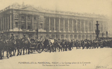 Funérailles Du Maréchal Foch Le Cortège Place De La Concorde - Funeral