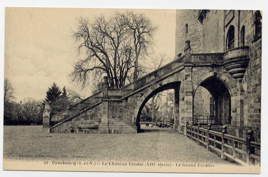 50 - COMBOURG - Le Château Féodal - Le Grand Escalier - Combourg