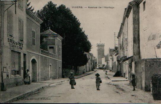 CPA De VIVIERS - Avenue De L'Horloge (Edition Artige). - Viviers