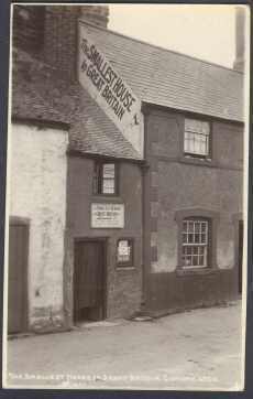 Smallest House In Great Britain, Conway, U.K. - Real Photo - Caernarvonshire