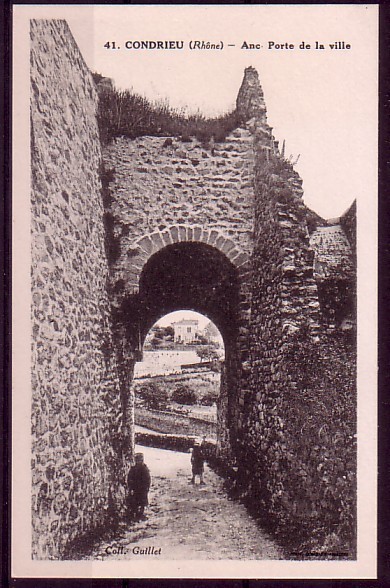 RHONE - Condrieu - Ancienne Porte De La Ville - Condrieu