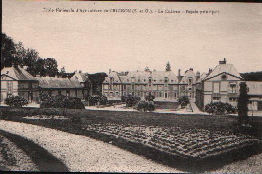 CPA De GRIGNON - Ecole Nationale D'Agriculture. Le Château. Façade Principale. - Grignon