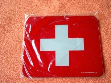 Tapis De Souris Drapeau Suisse - Neuf, Sous Cellophane - Ref A1414 - Andere & Zonder Classificatie