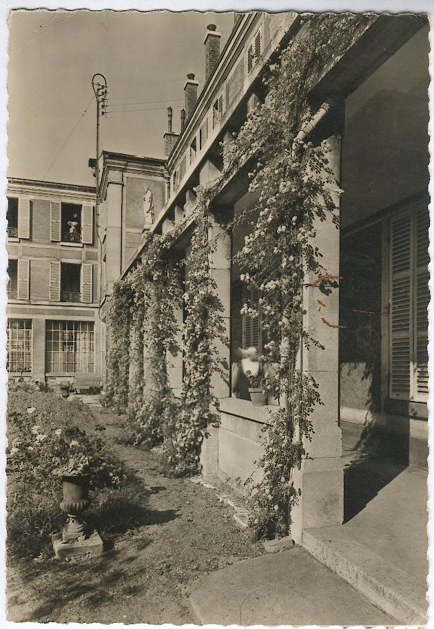 92 - CHATILLON - S - BAGNEUX. Maison De Retraite Sainte-Anne D'Auray. - Châtillon