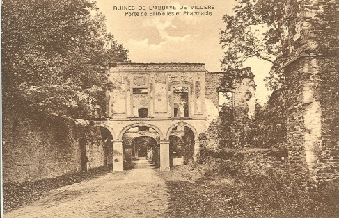 Ruines De L´Abbaye De Villers: Porte De Bruxelles Et Pharmacie - Villers-la-Ville