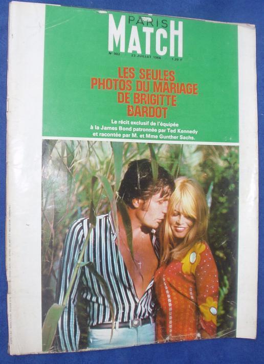Paris Match "BRIGITTE BARDOT" Juillet 1966. - Gente