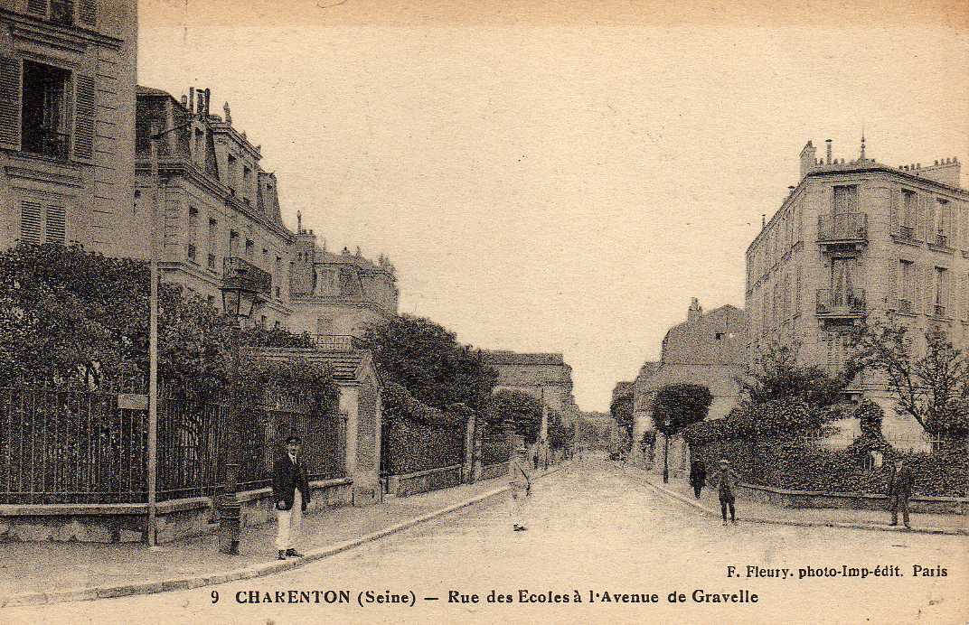 94 CHARENTON LE PONT Rue Des Ecoles, Avenue De Gravelle, Animée, Ed FF 9, 1919 - Charenton Le Pont