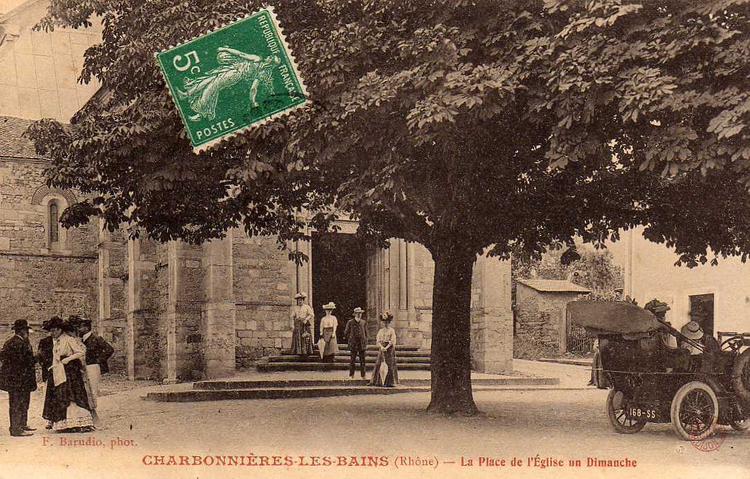 69 CHARBONNIERES LES BAINS Place De L' Eglise, Un Dimanche, Animée, Automobile, Ed Barudio, 190? - Charbonniere Les Bains