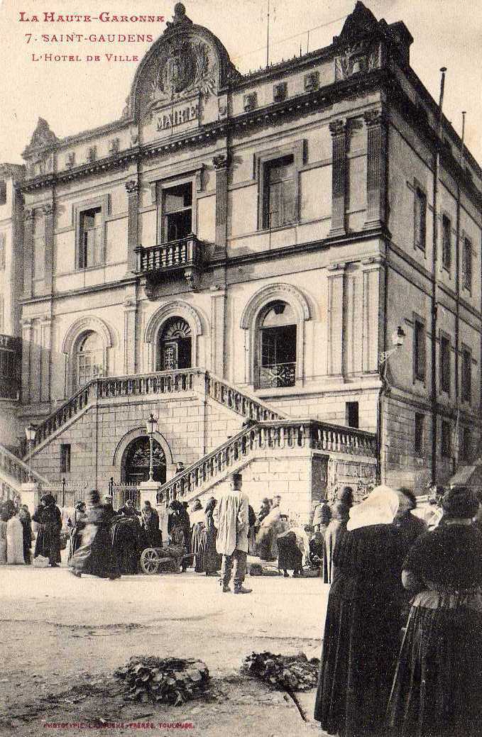 31 ST GAUDENS Hotel De Ville, Jour De Marché, Foire, Animée, Ed Labouche 7, Haute Garonne, 1916 - Saint Gaudens