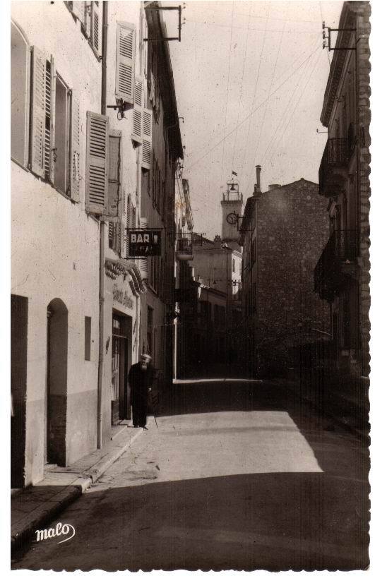 CPSM De LE CANNET (Alpes Maritimes 06): Rue St Sauveur. - Le Cannet