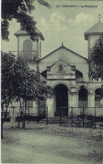 GUINEE FRANCAISE - CONAKRY - VUE SUR LA MOSQUEE - Guinée Française