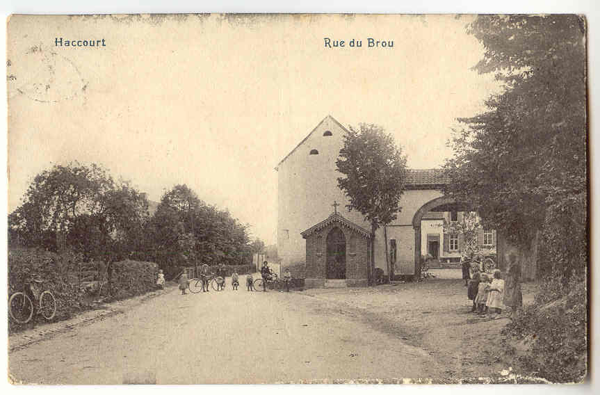 4765  -  HACCOURT  -   Rue Du Brou - Oupeye