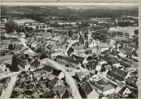 LUCHE-PRINGE : VUE GENERALE AERIENNE - Luche Pringe