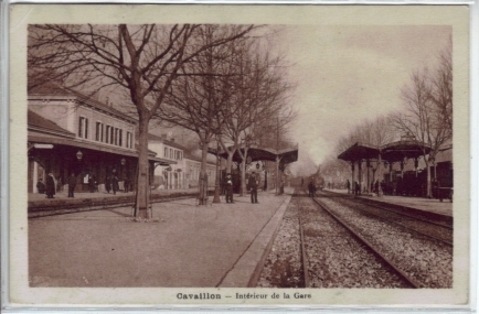 Cavaillon  Interieur De La Gare - Cavaillon