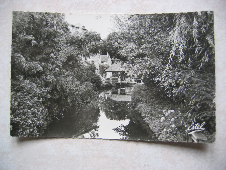 Maule : Les Bords De La Mauldre Au Vieux Moulin - Maule