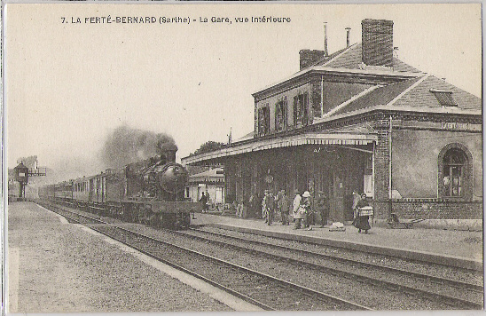 LA FERTE BERNARD    LA GARE  VUE INTERIEURE  BEAU PLAN DE TRAIN - La Ferte Bernard