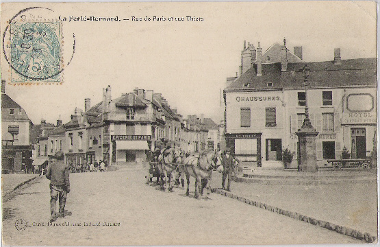 LA FERTE BERNARD    RUE DE PARIS ET RUE THIERS - La Ferte Bernard