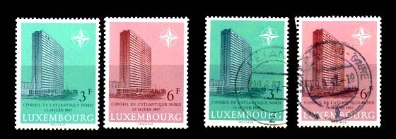 Yvert - 702/3** + 702/3  - Cote 1,65 € - Unused Stamps