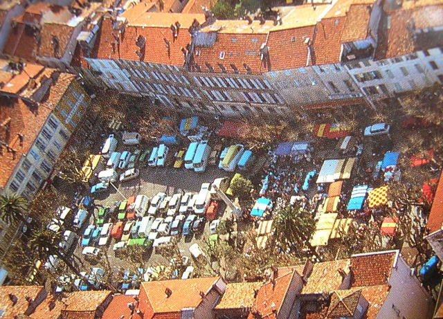 Cpsm      ANTIBES     Belle Vue Aérienne Années  70    Marché Provencal - Autres & Non Classés