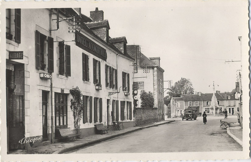 23 - CREUSE - BOUSSAC - FACADE Du GRAND HOTEL - SUPERBE CARTE Des ANNEES 1950 - THEOJAC - Boussac