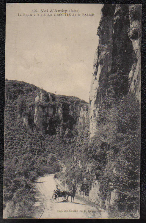 VAL D´AMBLY - La Route à 7 Kil Des Grottes De La Balme - La Balme-les-Grottes