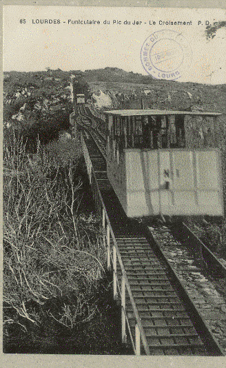 LOURDES FUNICULAIRE DU PIC DU JER-LE CROISEMENT GROS PLAN - Funicular Railway