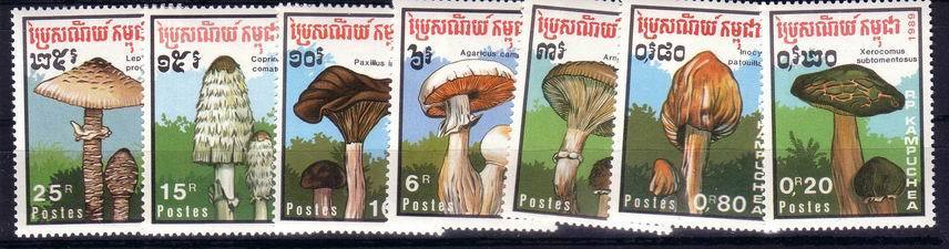 Kampuchea 1989 Mushroom 7v Set MNH** VF - Kampuchea