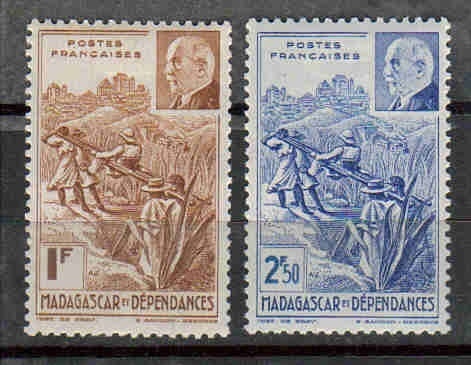 MADA 55 - YT 229/30 * - Unused Stamps
