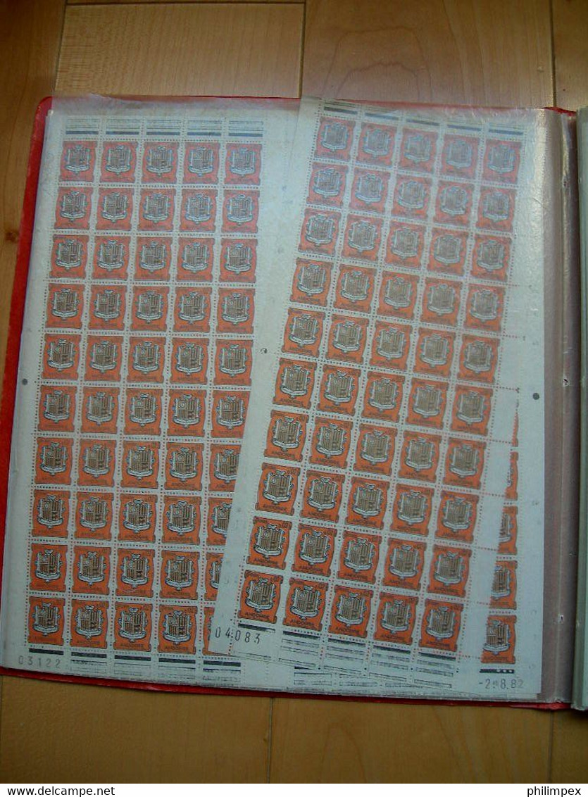 ANDORRA WHOLESALE 12950 STAMPS / 12950 TIMBRES	ANDORRE SANS CHARNIERES EN FEUILLES ET PANNEAUX! - Collections