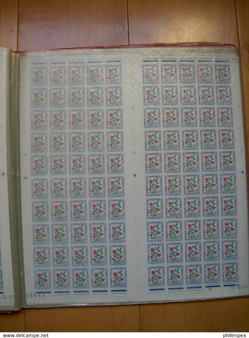 ANDORRA WHOLESALE 12950 STAMPS / 12950 TIMBRES	ANDORRE SANS CHARNIERES EN FEUILLES ET PANNEAUX!