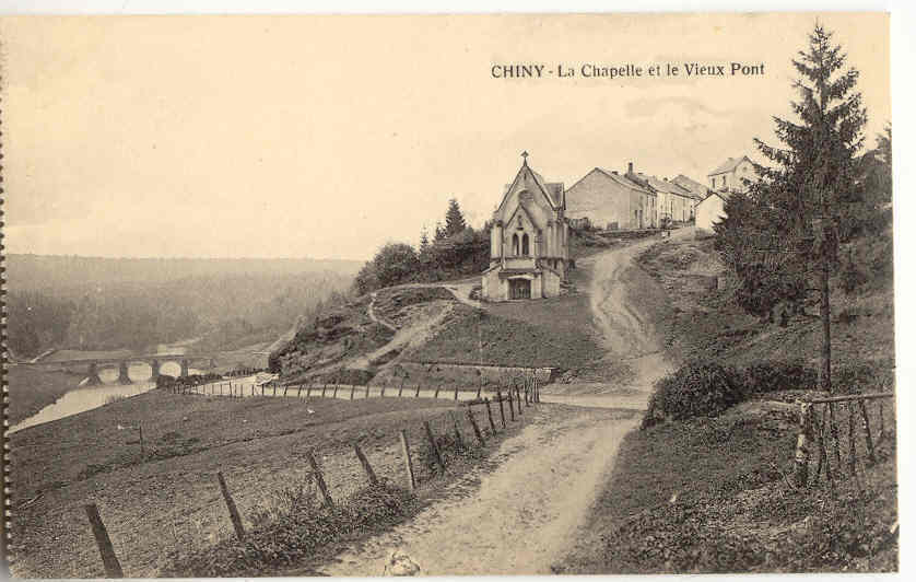 5690 - CHINY - La Chapelle Et Le Vieux Pont - Chiny