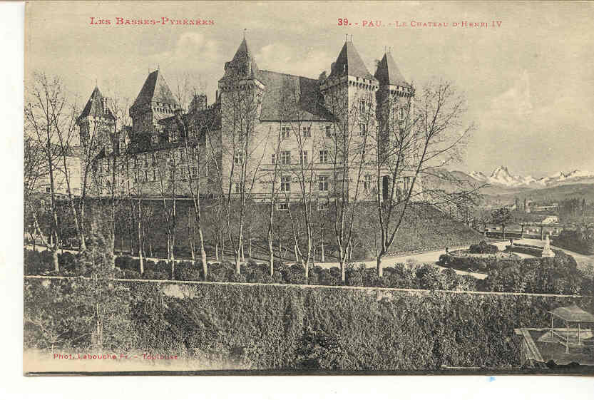 986. Pau. Le Chateau N° 39 Labouche.  N°99 ND. Varichon N°15. - Pau