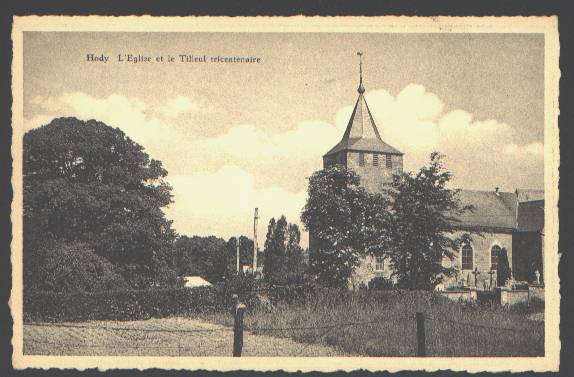 809 - Hody  L'église Et Le Tilleul Tricentenaire - Anthisnes