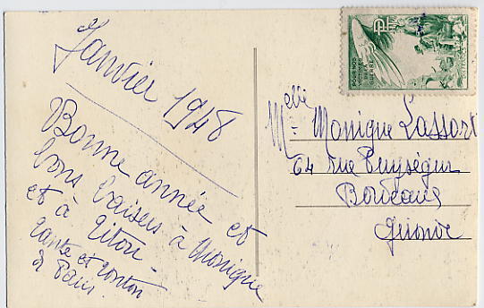 CARTE POSTALE AVEC UN TIMBRE " Pour Nos Victimes De La Guerre " PTT - Briefe U. Dokumente