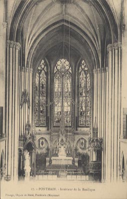 Pontmain Intérieur De La Basilique - Pontmain