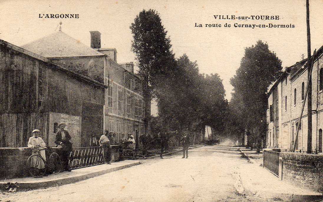 51 VILLE SUR TOURBE Route De Cernay En Dormois, Animée, Ed ?, 191? - Ville-sur-Tourbe