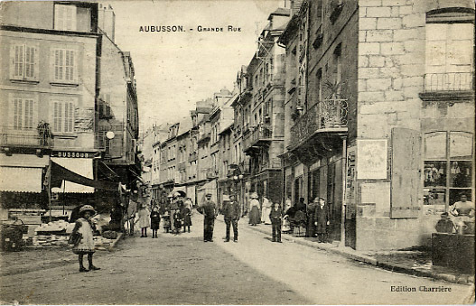 23 - CREUSE - AUBUSSON - GRANDE RUE TRES ANIMEE - Aubusson