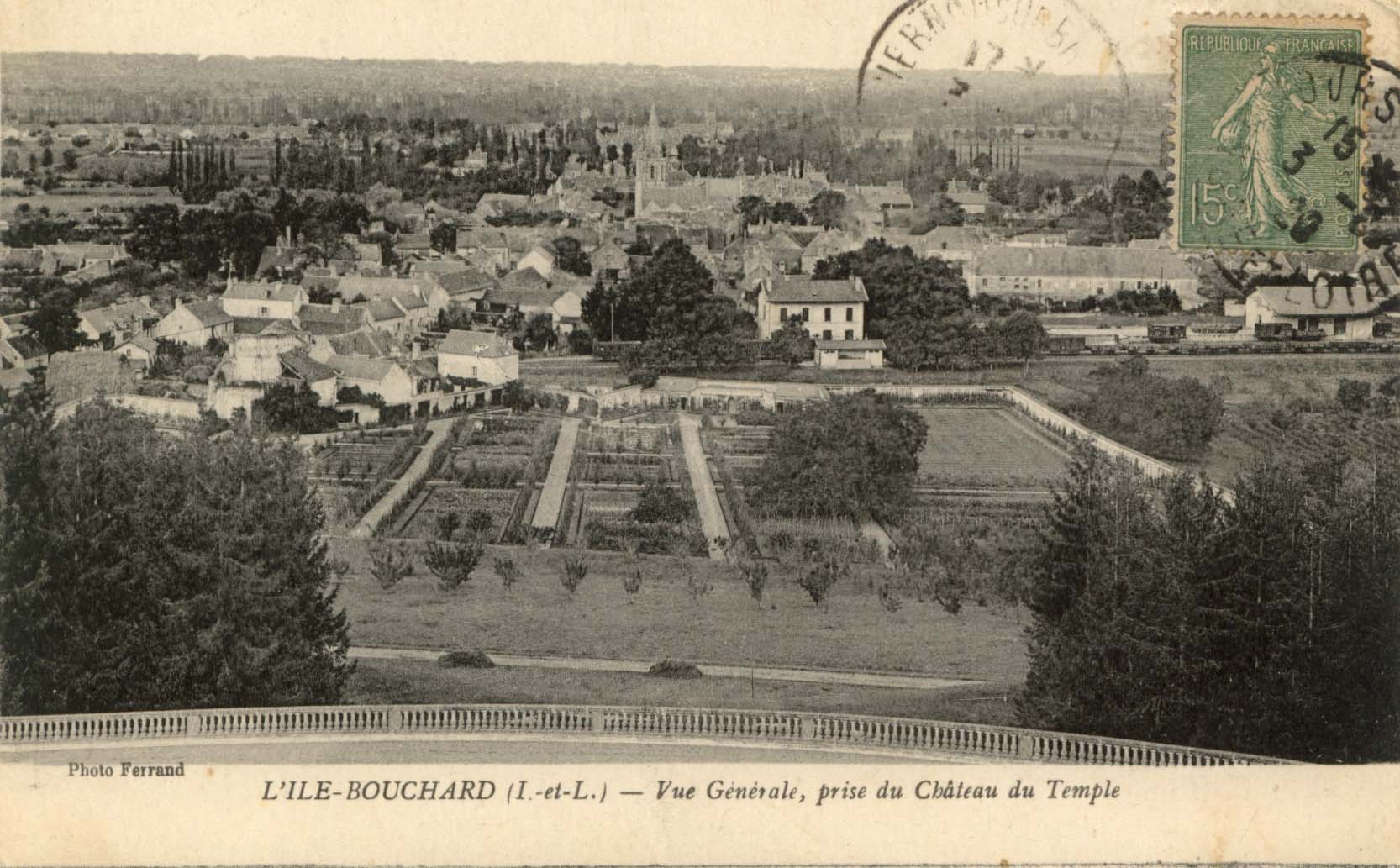 L'Ile-Bouchard. Vue Générale, Prise Du Château Du Temple. Photo Ferrand. - L'Île-Bouchard