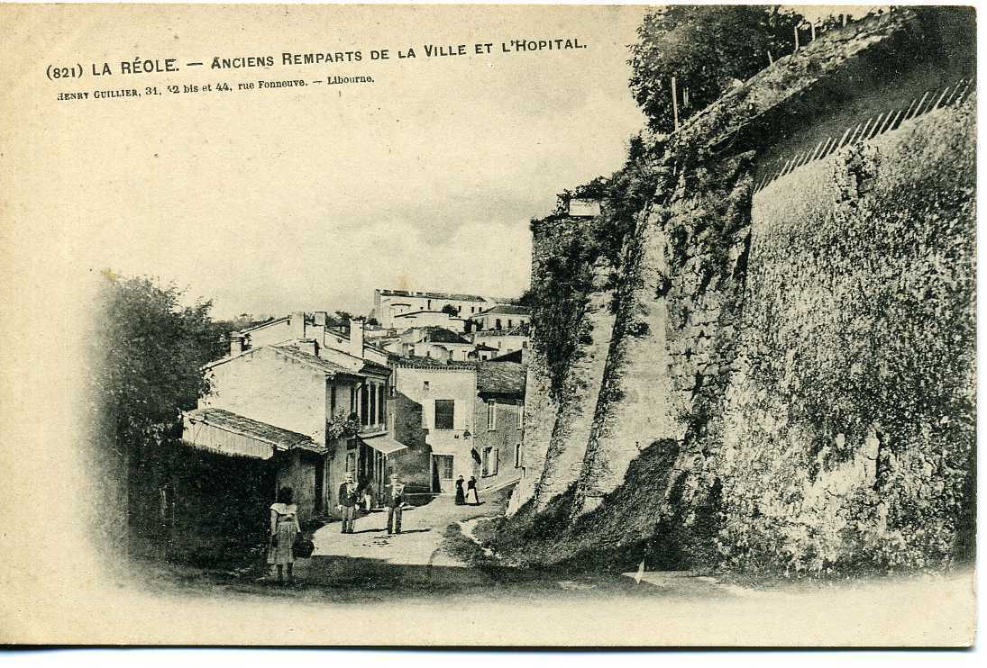 GIRONDE La Réole Anciens Remparts De La Ville Et L'Hopital (Animée Dos Non Séparé) - La Réole