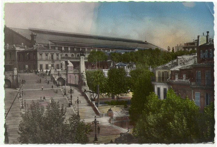 13 - MARSEILLE - L'escalier Monumental - La Gare Saint Charles - Station Area, Belle De Mai, Plombières