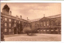 397-OXFORD, Queen's College, Inner Quad (founded A.D. 1340) - Oxford