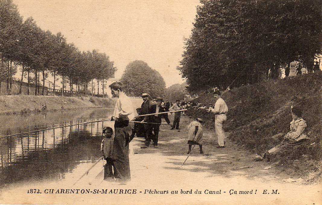 94 CHARENTON ST MAURICE Pecheurs Au Bord Du Canal, Ca Mord !! Trés Animée, Beau Plan, Ed EM 1872, 1922 - Saint Maurice