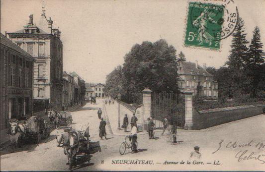 CPA De NEUFCHATEAU - Avenue De La Gare. - Neufchateau